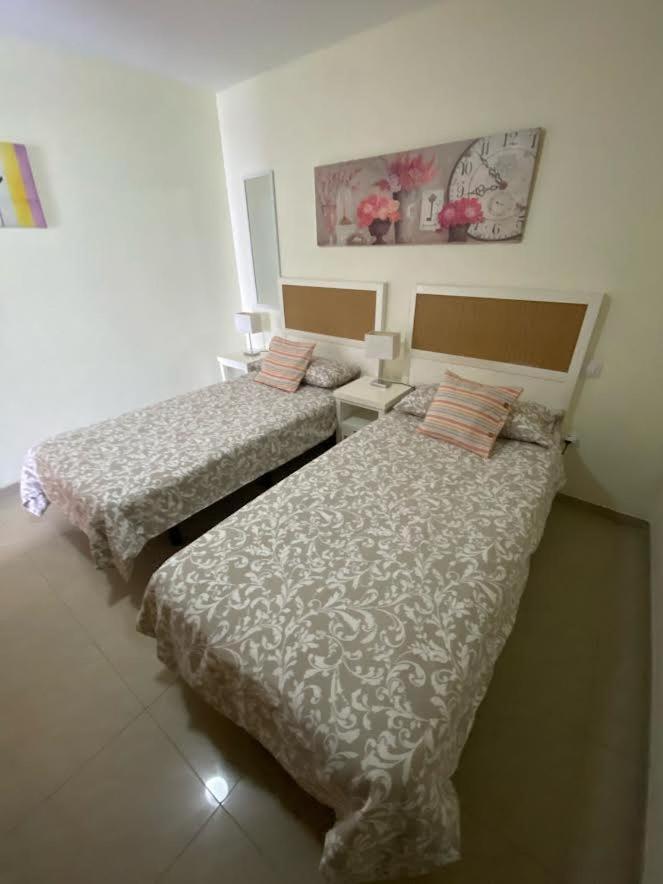 Apartment Los Hibiscos Коста-Кальма Екстер'єр фото